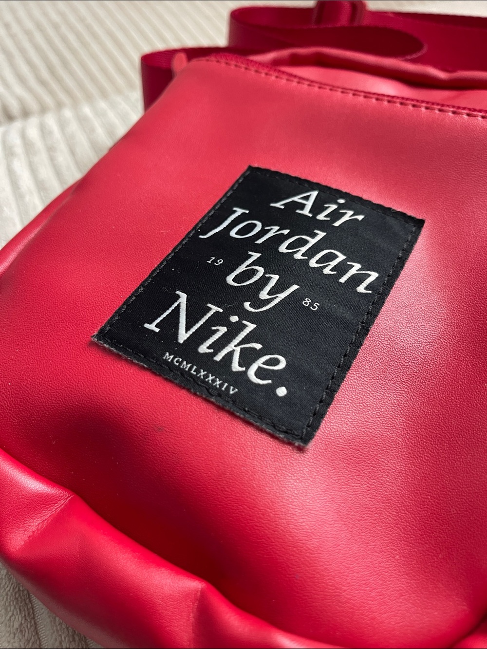 Nike Red Air Jordan Crossbody Bag - Picture 3 of 10